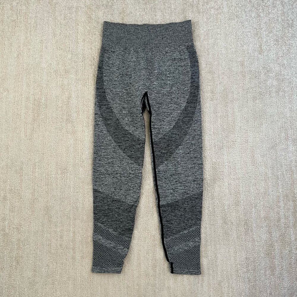 PINK Victoria’s Secret Seamless Gray Leggings L